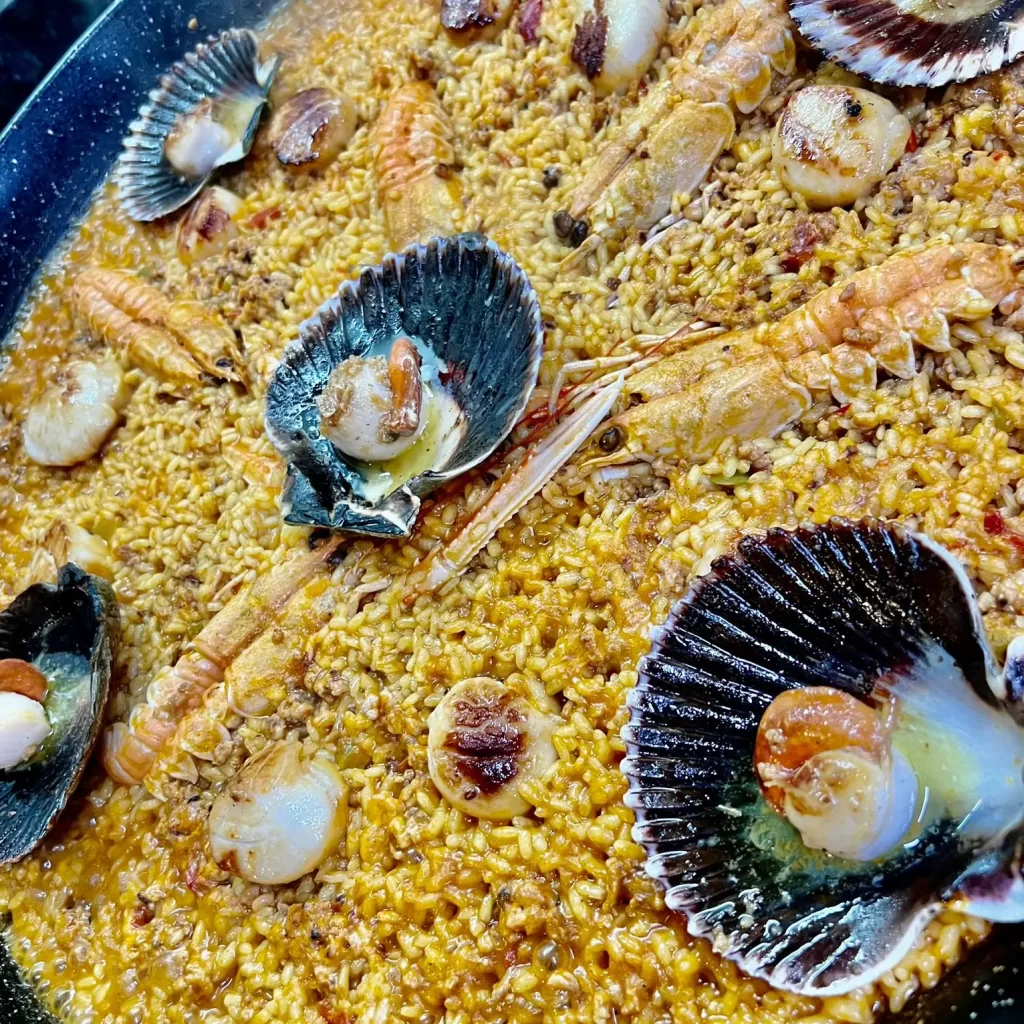 Arroz de Vieiras Salvajes de Normandia y Cigalas